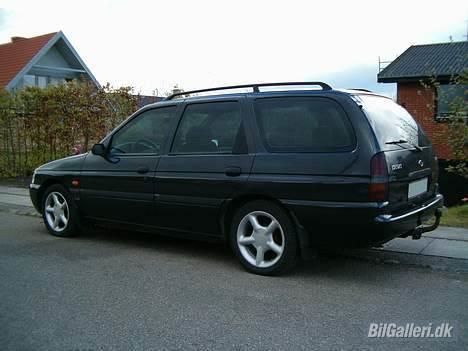 Ford esc 1.8 stc solgt billede 3