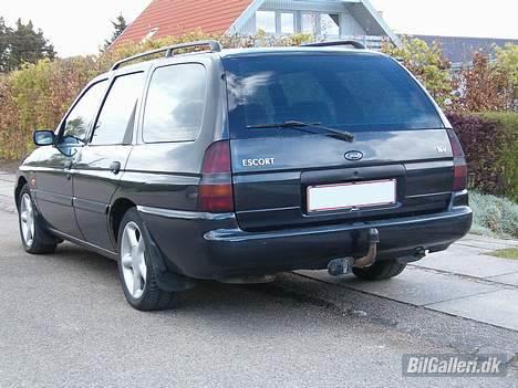 Ford esc 1.8 stc solgt billede 4