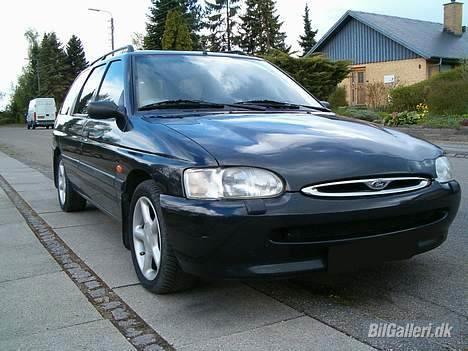 Ford esc 1.8 stc solgt billede 8