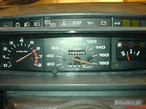 Peugeot 205 XT Solgt - ja den ku godt.!!!!! billede 9