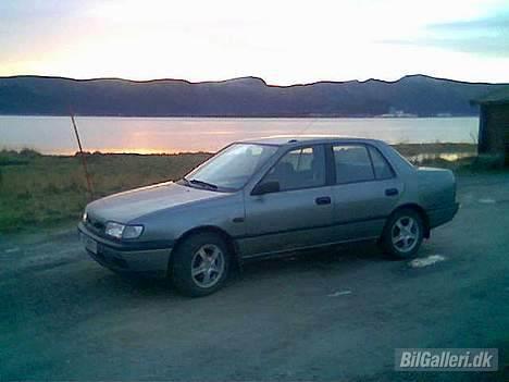 Nissan Sunny N14 billede 4