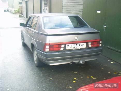 Alfa Romeo 75 -SOLGT- - det eneste i ser billede 2