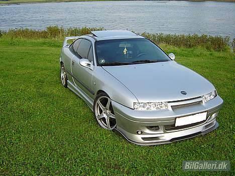 Opel Calibra 2.0 16V -SOLGT- - forfra billede 18