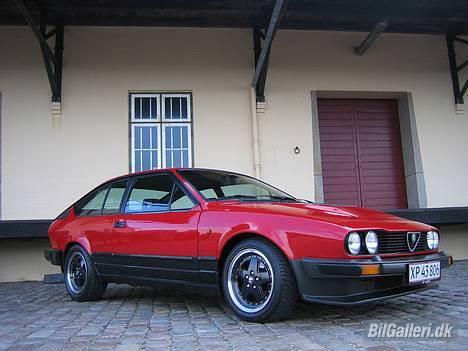 Alfa Romeo GTV6  billede 2