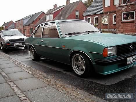 Opel ascona b 2,0s de luxe billede 12