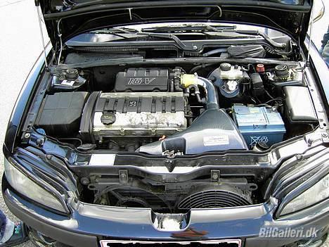 Peugeot 106 GTI // Solgt - Maskin rummet billede 8