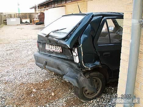 Skoda Felicia "total skadet" billede 16