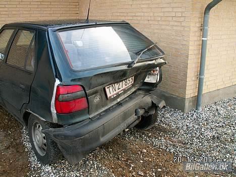 Skoda Felicia "total skadet" billede 19