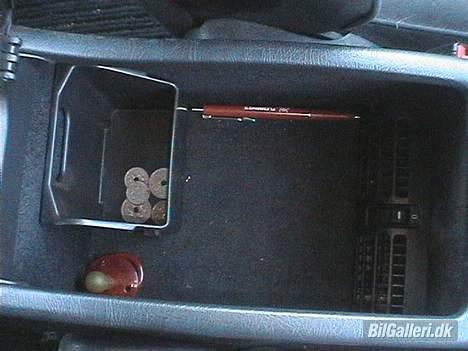 Mercedes Benz E300 D Turbo solgt - Køle-Varme skab billede 6