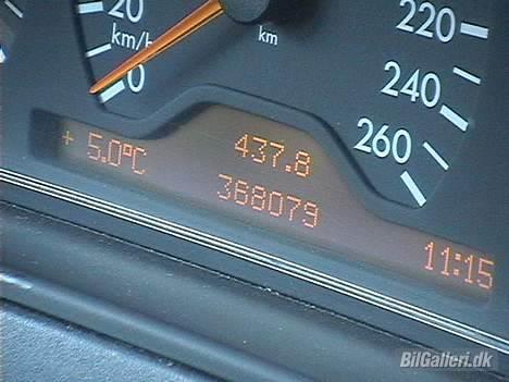 Mercedes Benz E300 D Turbo solgt billede 9