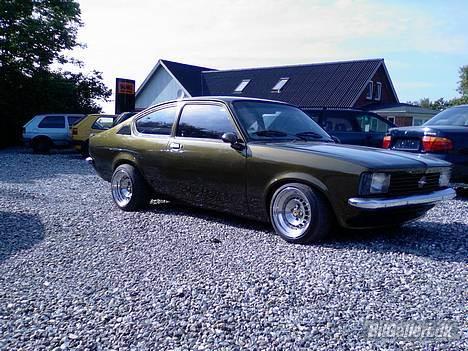 Opel Kadett C Coupe "solgt" - så er den med plader klar til at rulle lidt ture 06 billede 1