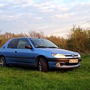 Peugeot 306