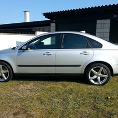 Volvo S40 1,8 Mk II 4d - 125 HK **SOLGT**