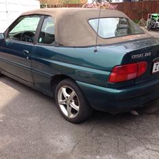 Ford Escort XR3i Cabriolet