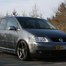 VW Touran 2,0 TDI DSG Highline