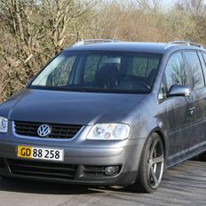 VW Touran 2,0 TDI DSG Highline