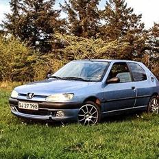 Peugeot 306