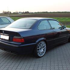 BMW 325i E36 Coupe