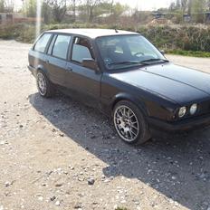 BMW 318i Touring M52B28