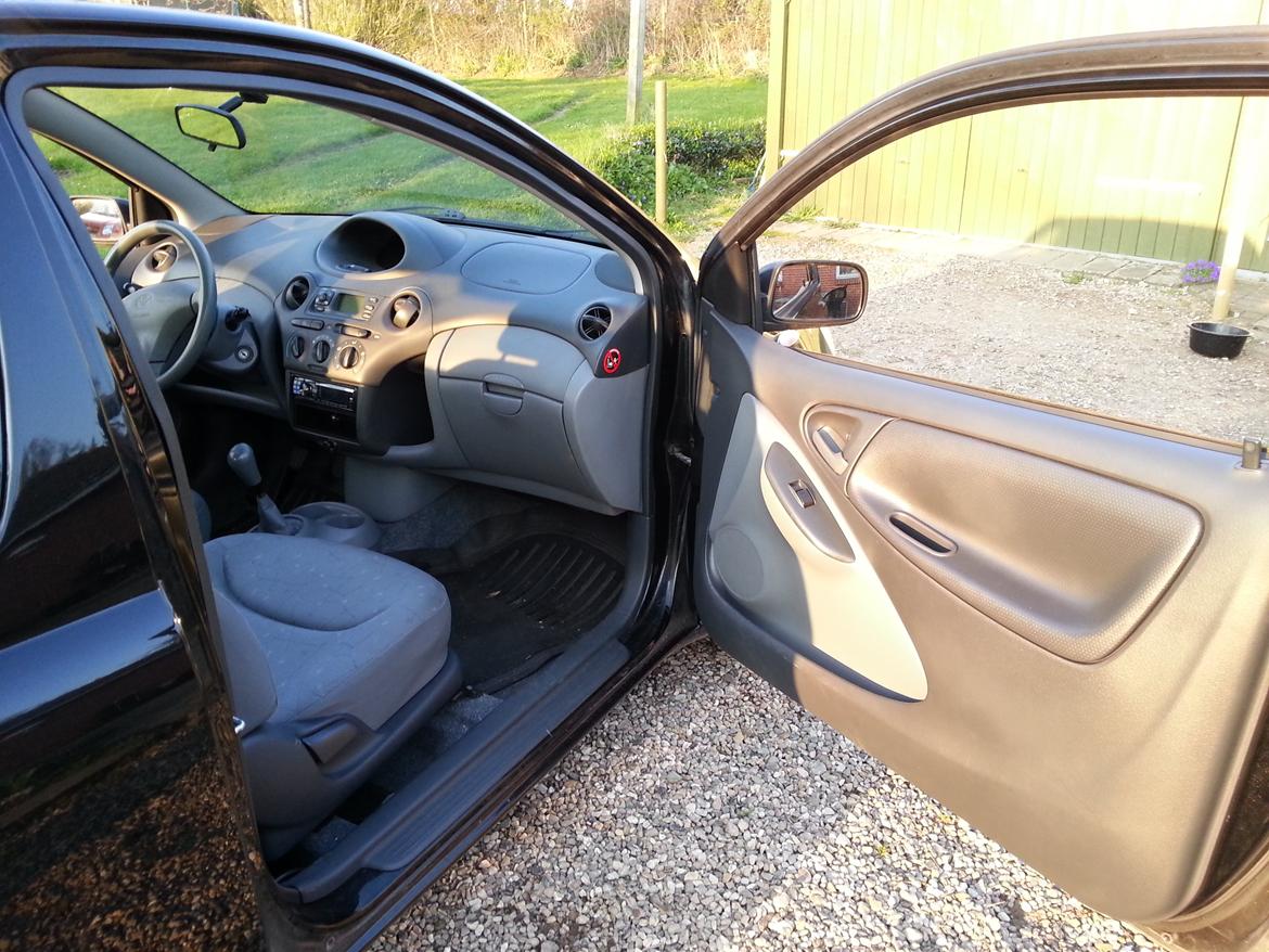 Toyota Yaris 1.0 VVT-i billede 14