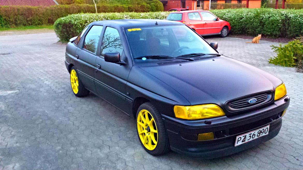 Ford Escort 1,8 sport billede 1