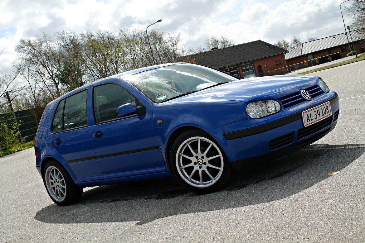 VW Golf 4 billede 2