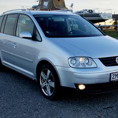 VW Touran 2.0 TDI DSG Highline