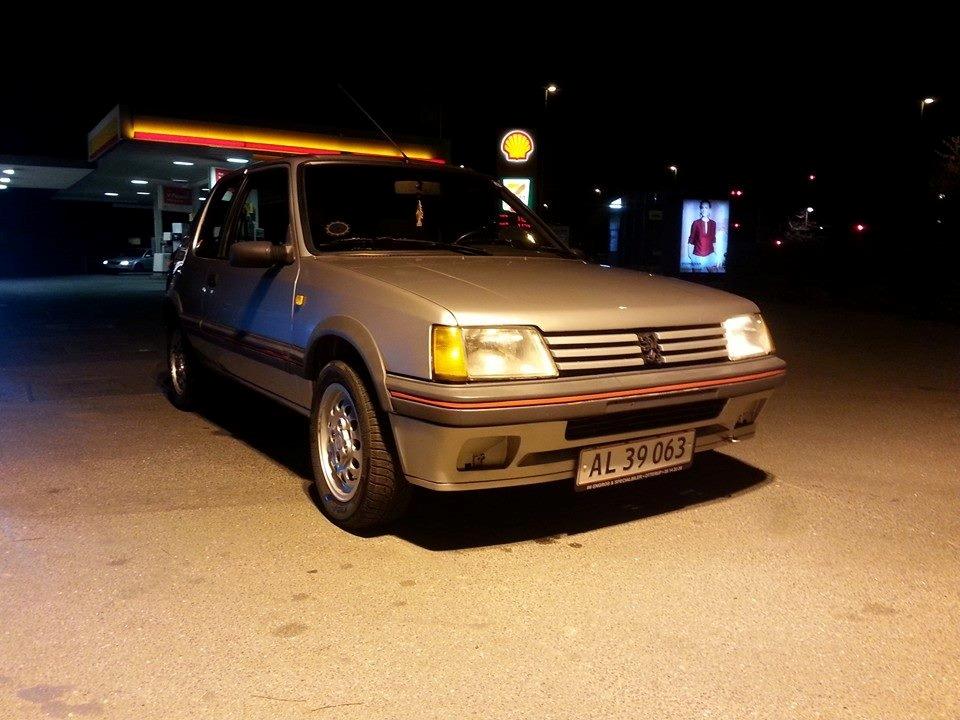 Peugeot 205 gti billede 6