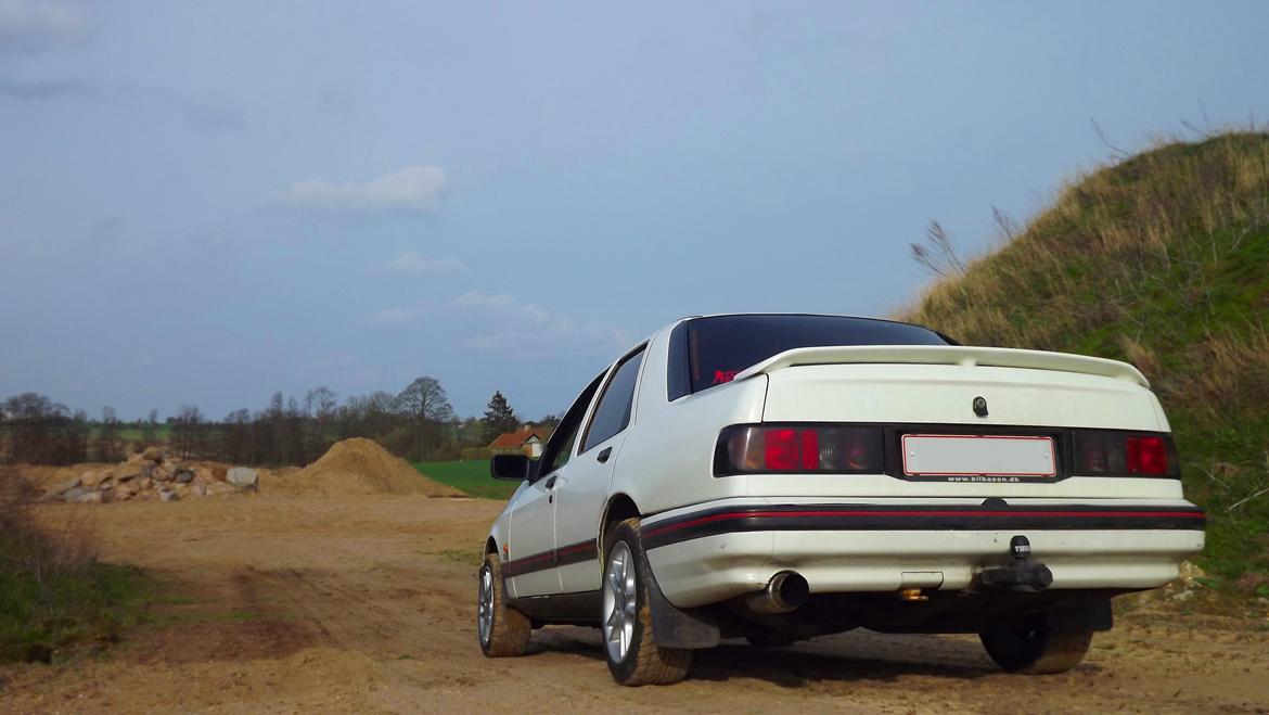 Ford Sierra 2.0i DOHC 8V - **Inden den blev sænket foran** billede 15