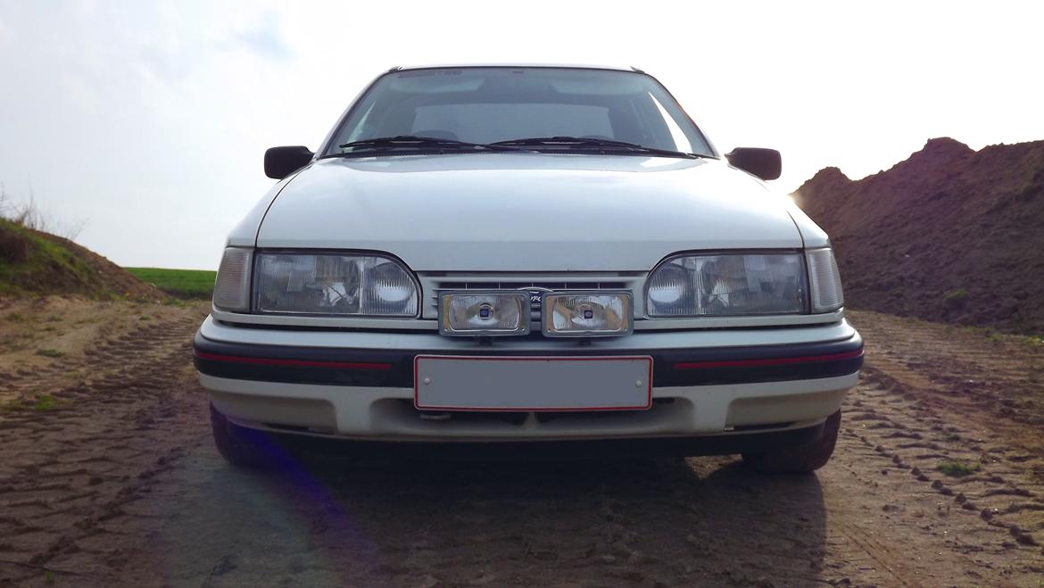 Ford Sierra 2.0i DOHC 8V - **Inden den blev sænket foran** billede 14