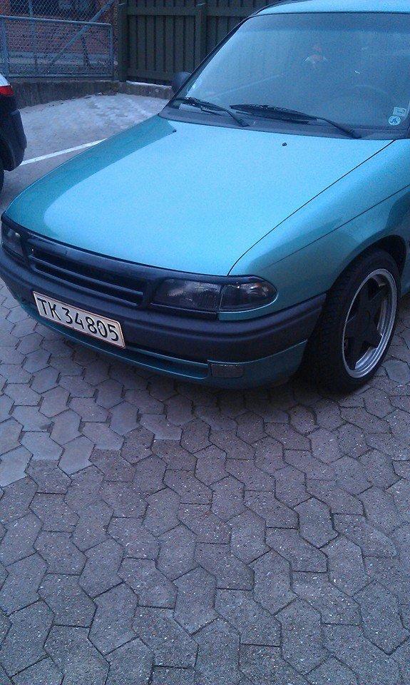 Opel Astra F 1,6 16V Budgetvognen - Berit billede 1