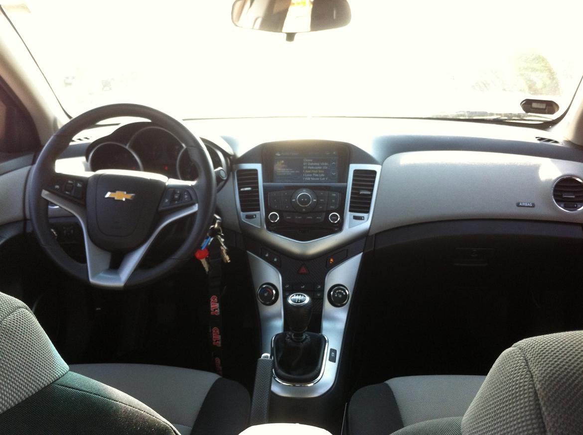 Chevrolet Cruze 1.8 LS - This is here, the magic happens. billede 6