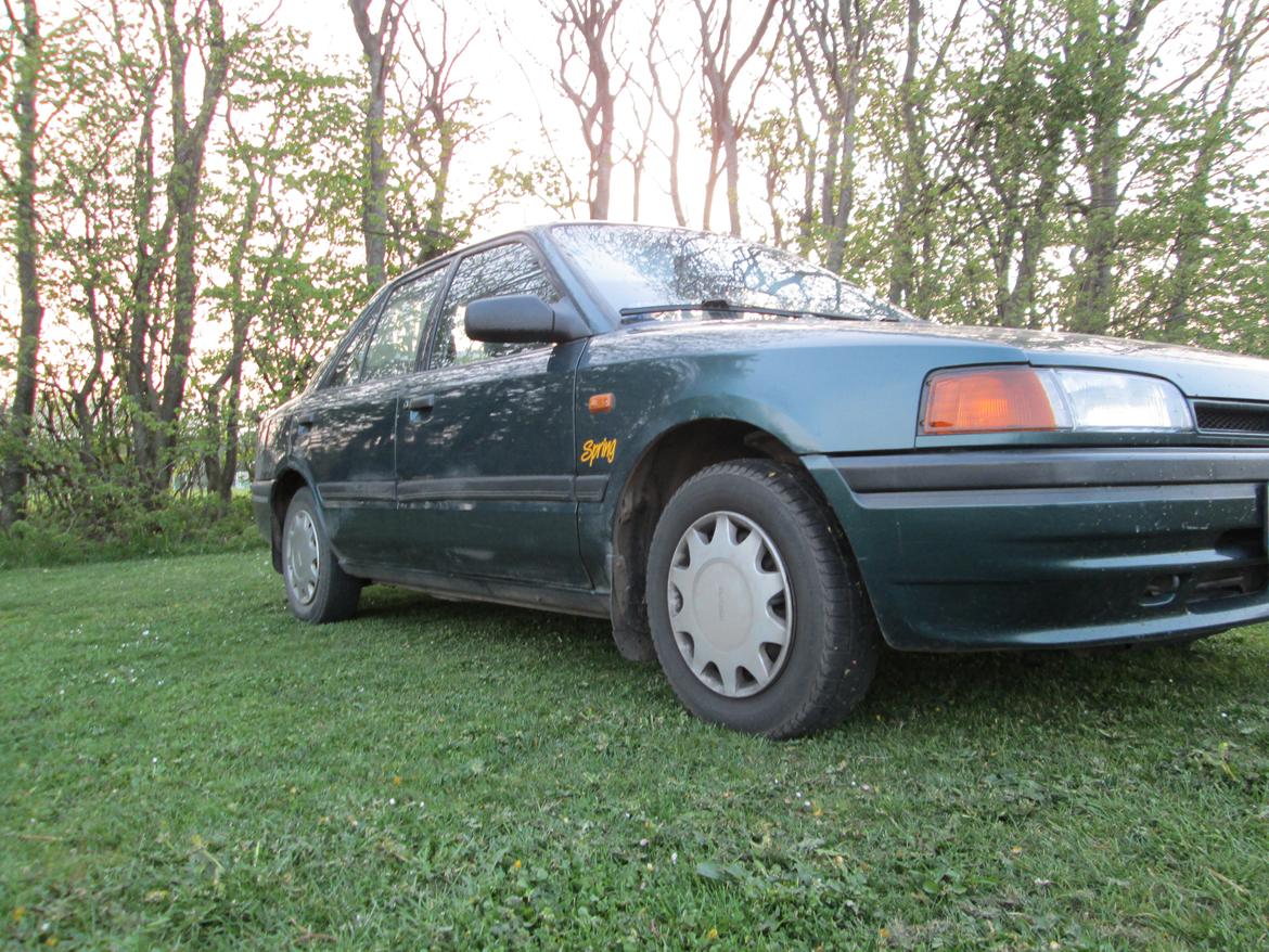 Mazda 323 Spring DØD billede 2