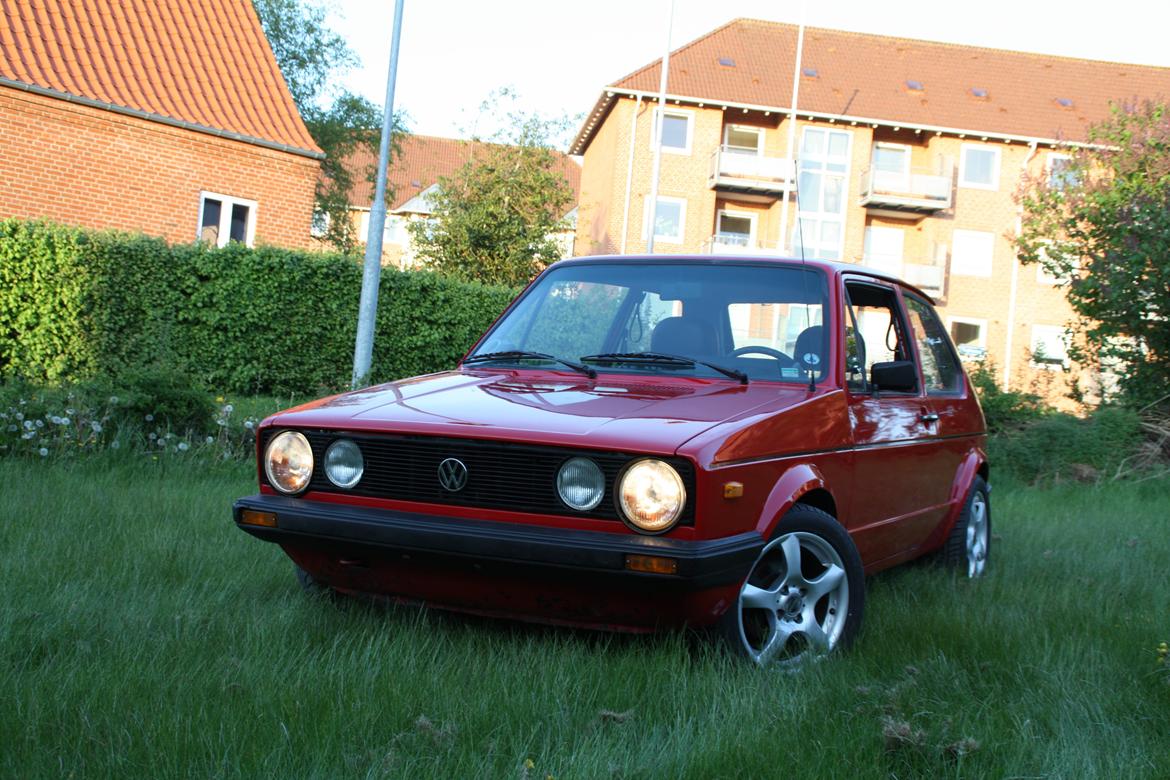 VW Golf I billede 1