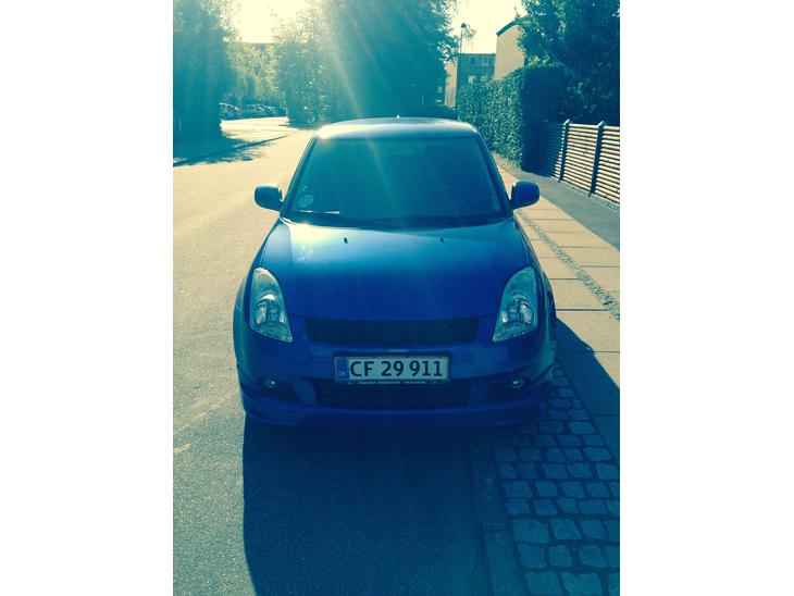 {{currentPhoto.altText}} billede {{currentPhoto.number}}