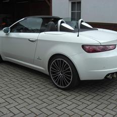 Alfa Romeo Spider 3,2