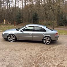Ford Mondeo 2,5 Ghia x