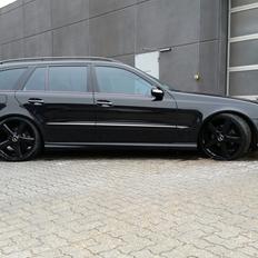 Mercedes Benz W211 E320 CDI