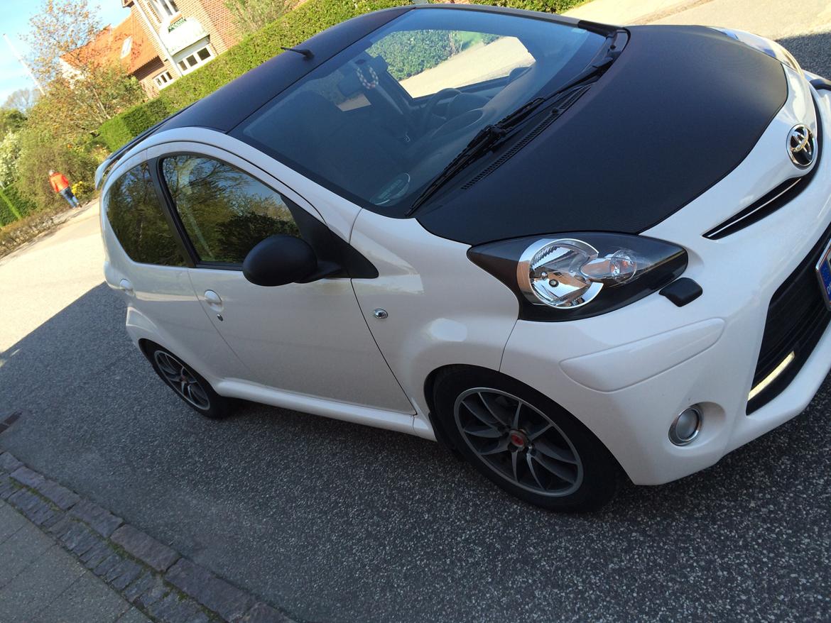 Toyota Aygo solgt billede 14