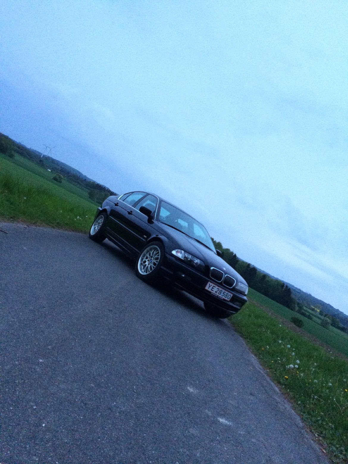 BMW E46 320i billede 1