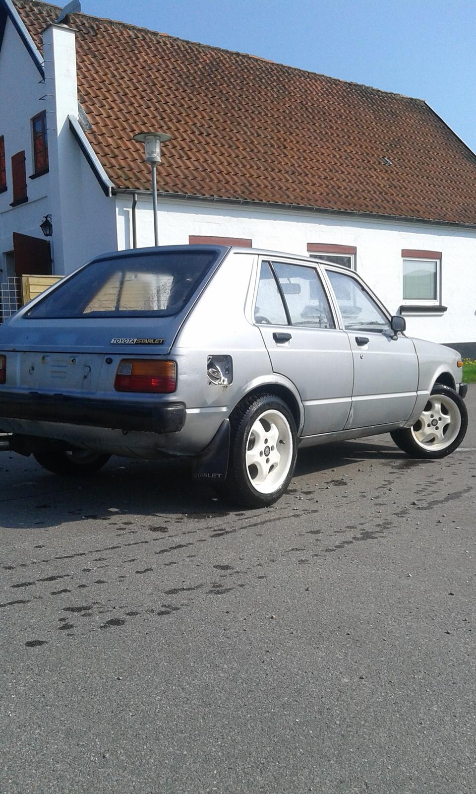 Toyota Starlet kp60 billede 2