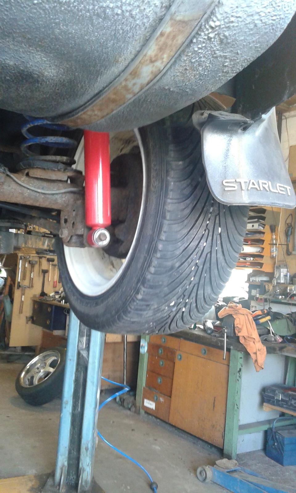 Toyota Starlet kp60 billede 11