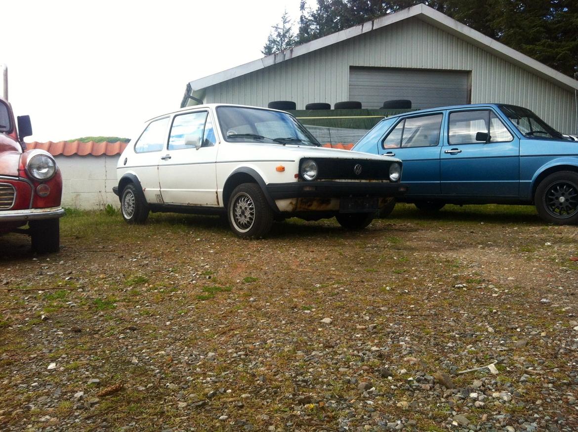 VW Golf 1 1,5 - Prøve monteret med Vw Polo g40 fælge med 155/65r13 dæk. Skal dog sænkes hvis jeg skal køre med dem:-P billede 20