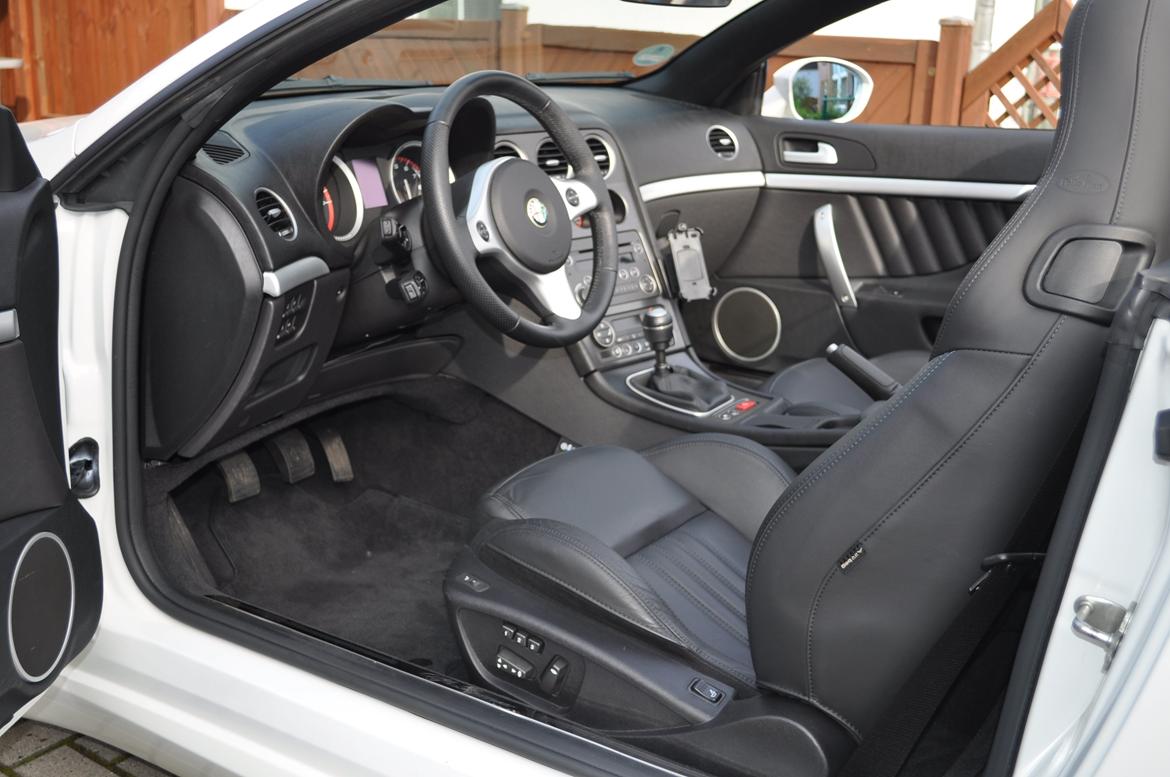 Alfa Romeo Spider 3,2 billede 10