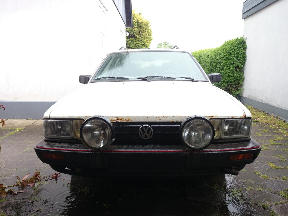 VW Passat GT 1.8i Variant (B2) billede 1