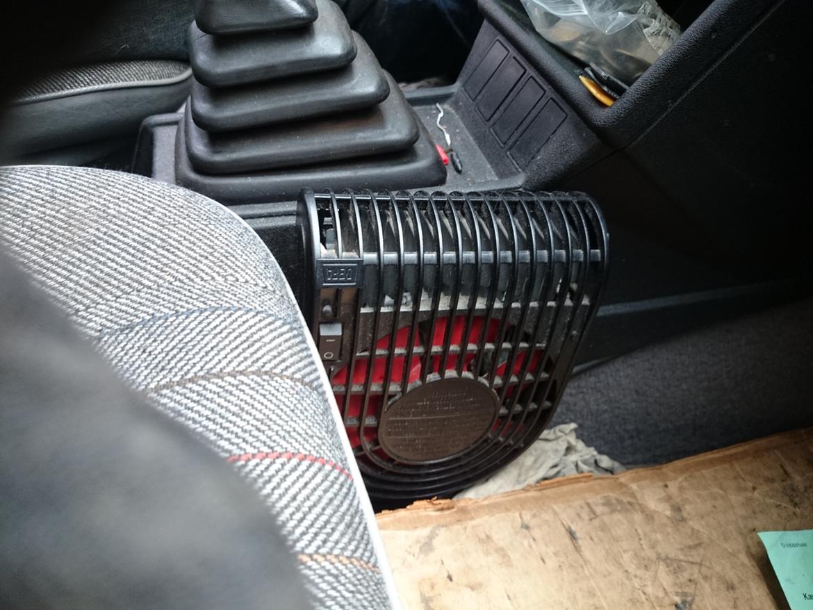 VW Passat GT 1.8i Variant (B2) - Elektrisk DEFA varmeblæser billede 11