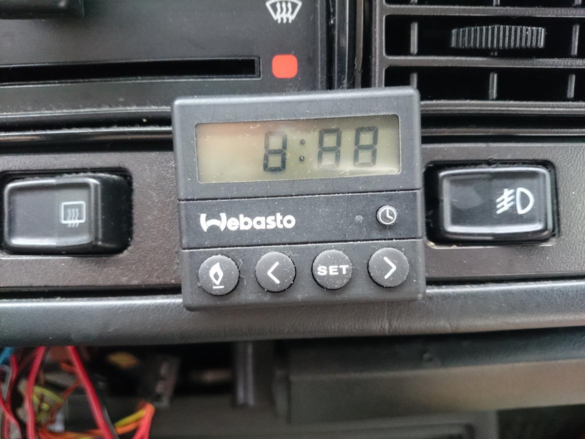 VW Passat GT 1.8i Variant (B2) - Indstilling til Webasto-fyret billede 12