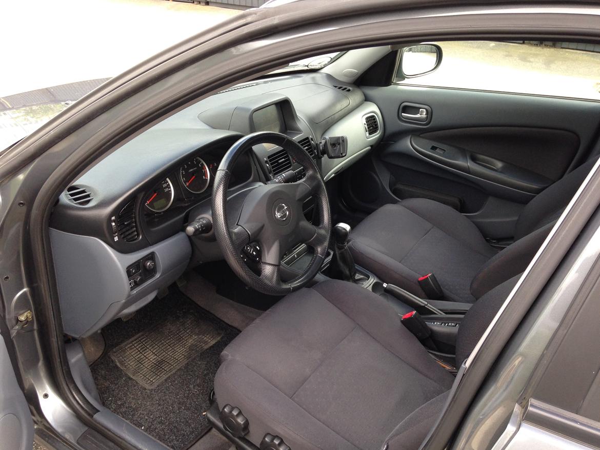 Nissan Almera billede 9