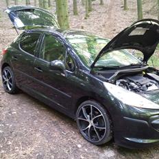 Peugeot 207 1.6 Hdi