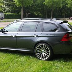 BMW E91 320D 177hk 6G